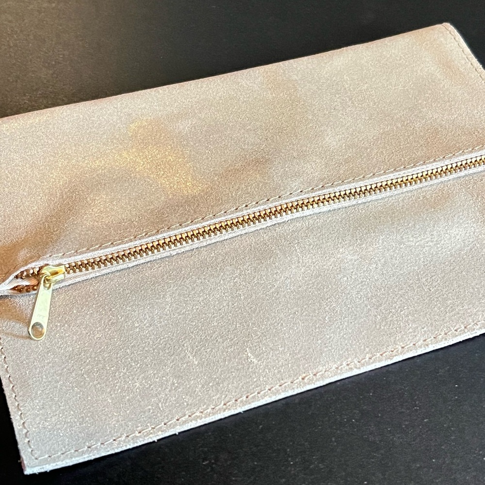 roost metallic champagne suede fold-over clutch w/zipper & magnetic snap-NWT